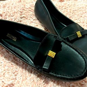 Michael Kora black flats